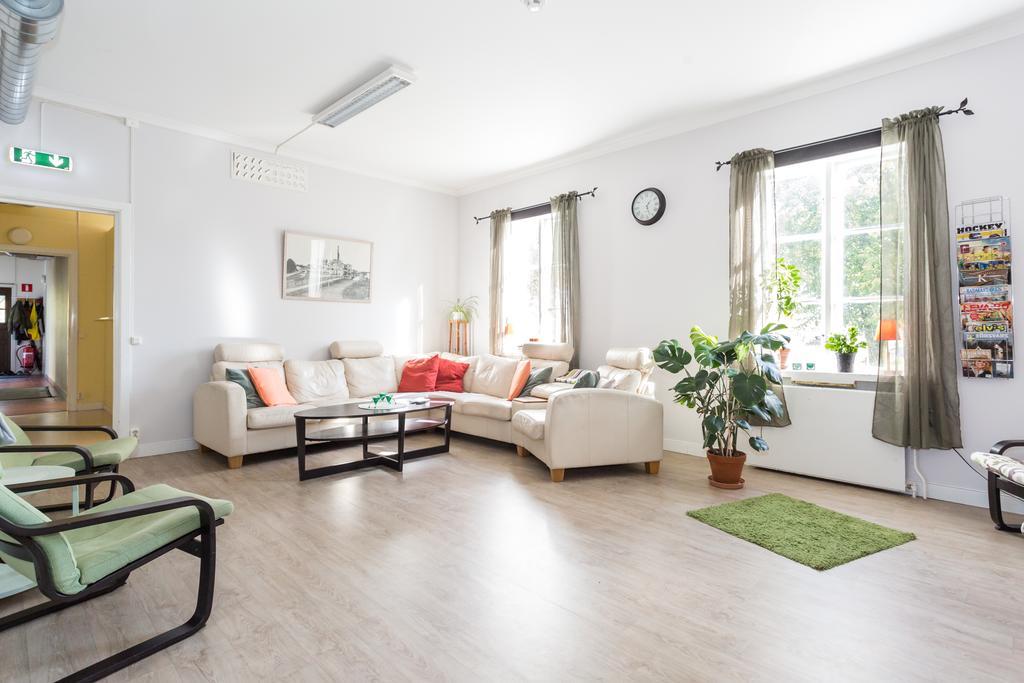 Romakloster Brukshotellet Roma B&B المظهر الخارجي الصورة